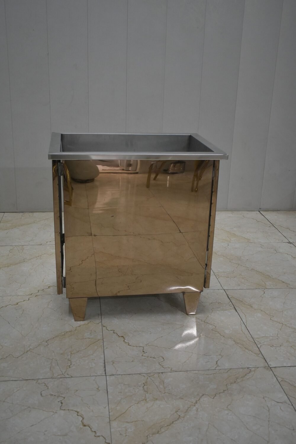 Dustbin